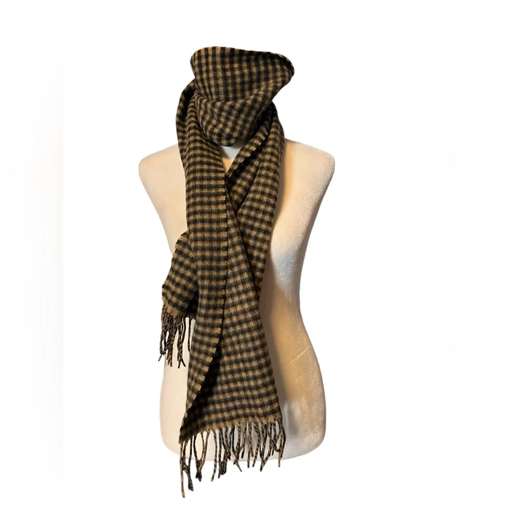 Joseph and Lyman checkered men’s fringe scarf